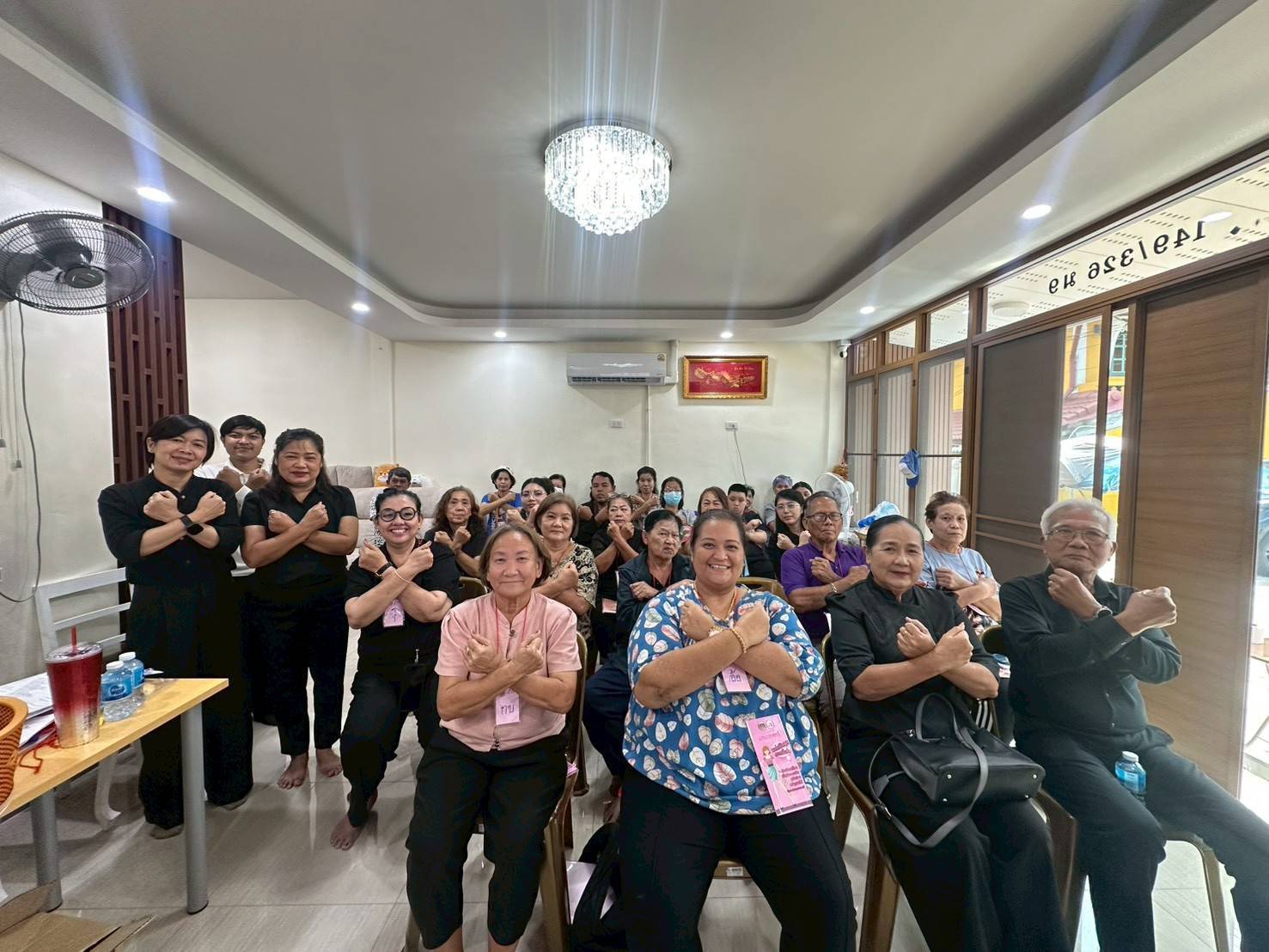 พช.สมุทรปราการ : สพอ.บางพลี ร่วมรณรงค์ “ยุติความรุนแรงต่อสตรี” เสริมพลังสตรี–สร้างสังคมปลอดภัย จังหวัดสมุทรปราการ 