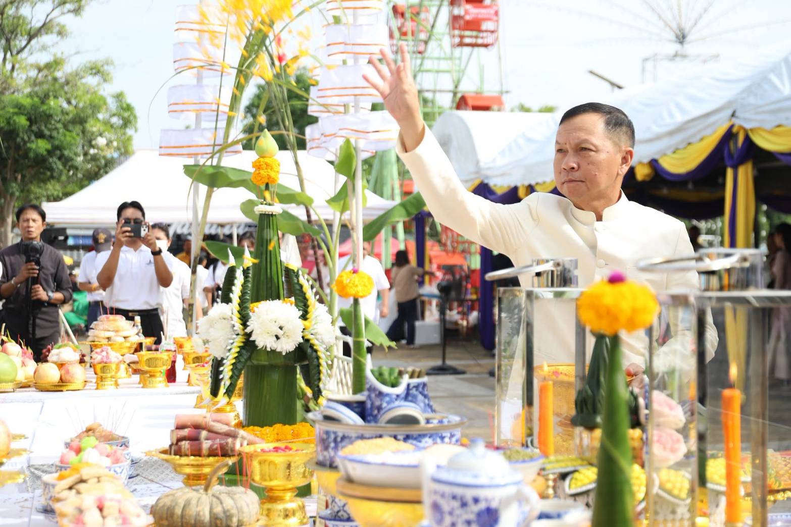 พช.สมุทรปราการ ร่วมพิธีบวงสรวงใหญ่ ก่อนเริ่มงานนมัสการองค์พระสมุทรเจดีย์และงานกาชาด ปี 2569