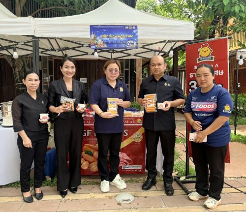 พช.สมุทรปราการ ร่วมเป็นเกียรติในพิธีเปิดงาน “การแสดงและจำหน่ายสินค้าราคาประหยัด  ลดค่าครองชีพ เพื่อประชาชน จังหวัดสมุทรปราการ” 